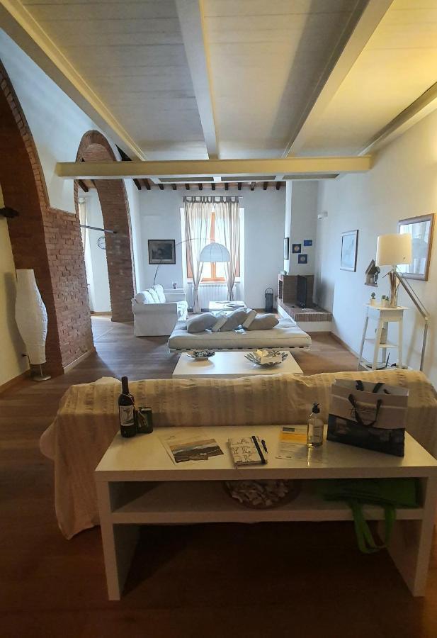 Апартаменти Mattimamihouse Montepescali Екстер'єр фото
