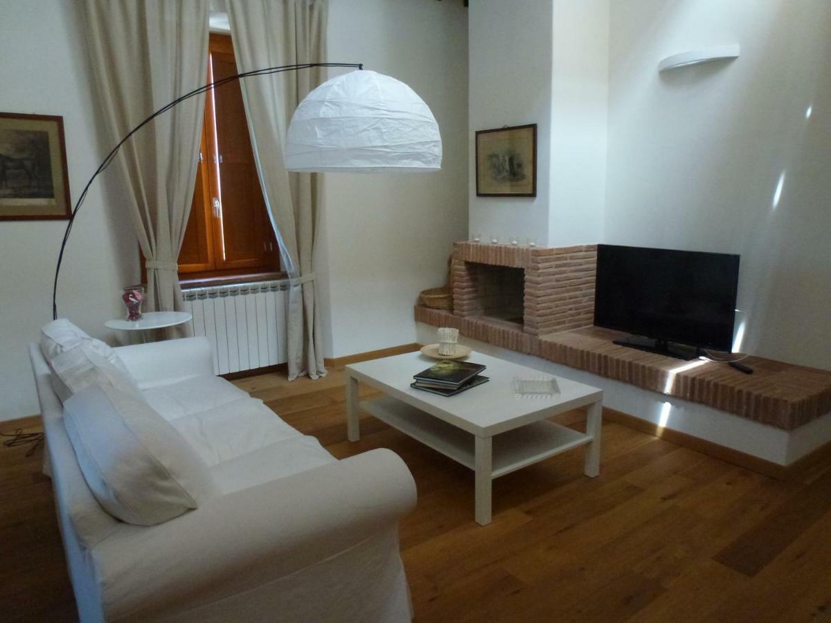 Апартаменти Mattimamihouse Montepescali Екстер'єр фото